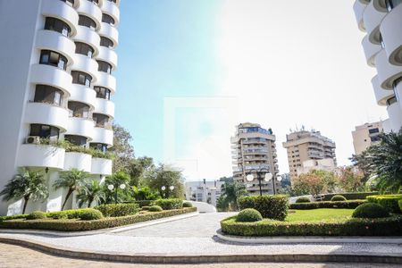 Apartamento à venda com 380m², 5 quartos e 4 vagasEntrada