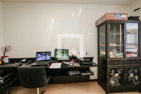 Apartamento à venda com 380m², 5 quartos e 4 vagasEscritório