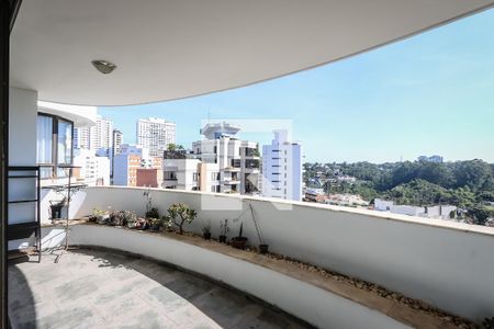 Apartamento à venda com 380m², 5 quartos e 4 vagasVaranda