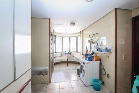 Apartamento à venda com 380m², 5 quartos e 4 vagasLavanderia