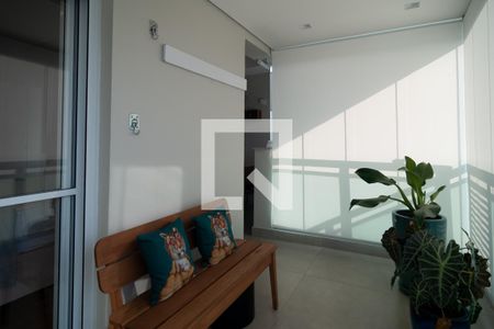 Apartamento à venda com 95m², 2 quartos e 2 vagas Apartamento à venda com 95m², 2 quartos e 2 vagasVaranda Quarto 2 - Suíte