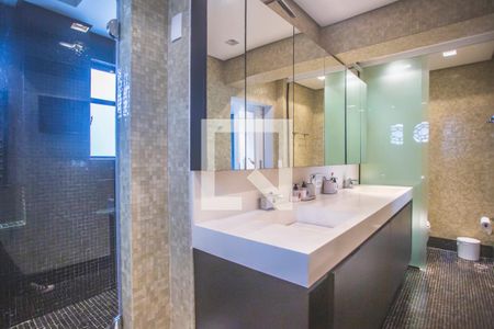 Apartamento à venda com 150m², 2 quartos e 2 vagasBanheiro Suíte