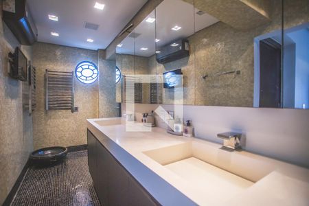 Apartamento à venda com 150m², 2 quartos e 2 vagasBanheiro Suíte