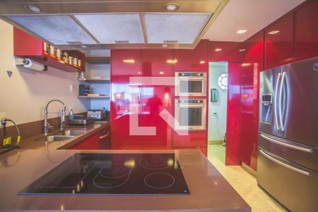 Apartamento à venda com 150m², 2 quartos e 2 vagasCozinha