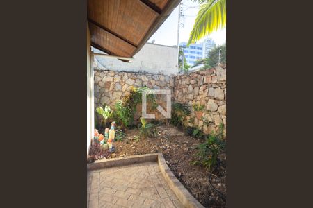 Casa à venda com 700m², 8 quartos e 5 vagas Casa à venda com 700m², 8 quartos e 5 vagasJardim de Inverno