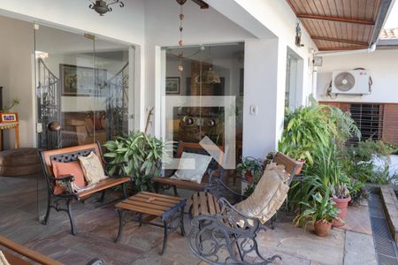 Casa à venda com 700m², 8 quartos e 5 vagas Casa à venda com 700m², 8 quartos e 5 vagasÁrea comum