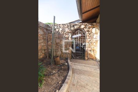 Casa à venda com 700m², 8 quartos e 5 vagas Casa à venda com 700m², 8 quartos e 5 vagasJardim de Inverno