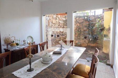 Casa à venda com 700m², 8 quartos e 5 vagas Casa à venda com 700m², 8 quartos e 5 vagasSala de Jantar