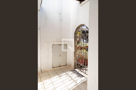 Casa à venda com 700m², 8 quartos e 5 vagas Casa à venda com 700m², 8 quartos e 5 vagasBanheiro