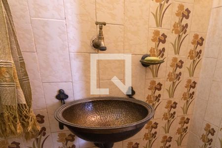 Casa à venda com 700m², 8 quartos e 5 vagas Casa à venda com 700m², 8 quartos e 5 vagasSauna