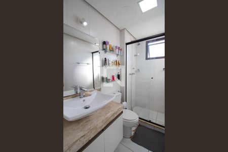 Apartamento à venda com 109m², 3 quartos e 2 vagas Apartamento à venda com 109m², 3 quartos e 2 vagasQuarto 1 - Banheiro