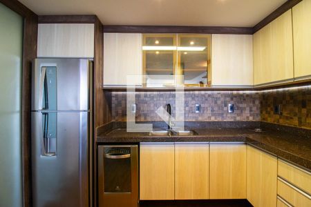 Apartamento à venda com 109m², 3 quartos e 2 vagas Apartamento à venda com 109m², 3 quartos e 2 vagasCozinha