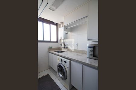 Apartamento à venda com 109m², 3 quartos e 2 vagas Apartamento à venda com 109m², 3 quartos e 2 vagasÁrea de serviço