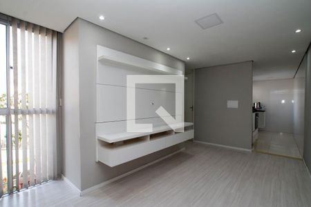 Sala de apartamento para alugar com 2 quartos, 46m² em Jardim Angélica, Guarulhos