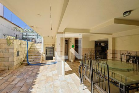 Casa à venda com 398m², 4 quartos e 3 vagas Casa à venda com 398m², 4 quartos e 3 vagasChurrasqueira