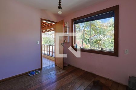 Casa à venda com 398m², 4 quartos e 3 vagas Casa à venda com 398m², 4 quartos e 3 vagasQuarto 4