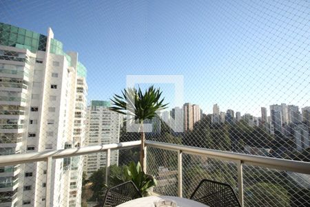 Apartamento à venda com 160m², 2 quartos e 3 vagasVista da Varanda