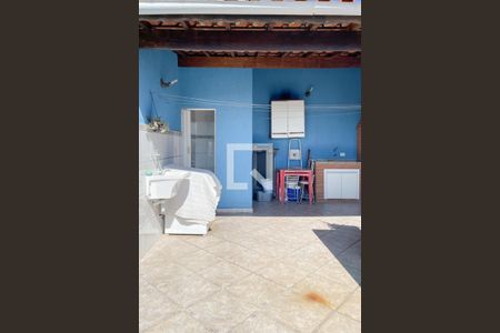 Casa à venda com 134m², 2 quartos e 2 vagas Casa à venda com 134m², 2 quartos e 2 vagasÁrea de Serviço