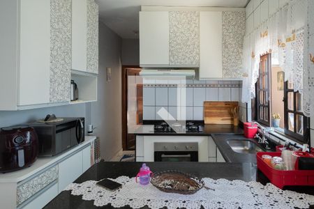 Casa à venda com 134m², 2 quartos e 2 vagas Casa à venda com 134m², 2 quartos e 2 vagasCozinha