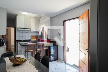 Casa à venda com 134m², 2 quartos e 2 vagas Casa à venda com 134m², 2 quartos e 2 vagasCopa