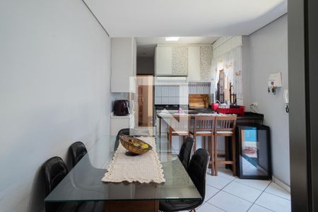 Casa à venda com 134m², 2 quartos e 2 vagas Casa à venda com 134m², 2 quartos e 2 vagasCopa