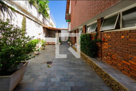 Casa à venda com 422m², 4 quartos e 4 vagasQuintal