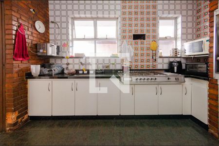 Casa à venda com 422m², 4 quartos e 4 vagasCozinha