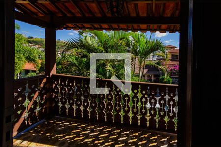 Casa à venda com 422m², 4 quartos e 4 vagasVaranda