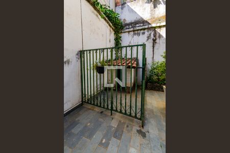 Casa à venda com 422m², 4 quartos e 4 vagasQuintal