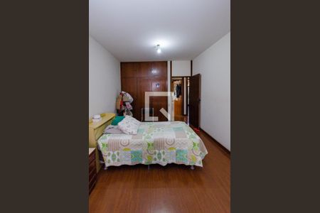 Casa à venda com 422m², 4 quartos e 4 vagasQuarto 1