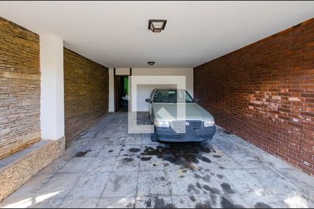 Casa à venda com 422m², 4 quartos e 4 vagasGaragem