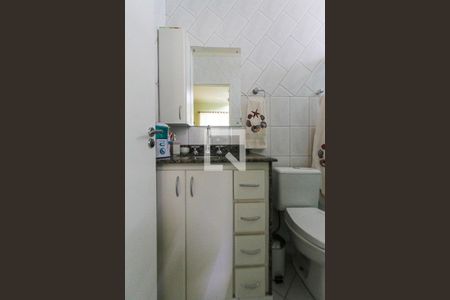 Casa à venda com 180m², 3 quartos e 3 vagas Casa à venda com 180m², 3 quartos e 3 vagasBanheiro da Suite