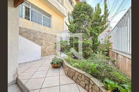Casa à venda com 221m², 3 quartos e 5 vagas