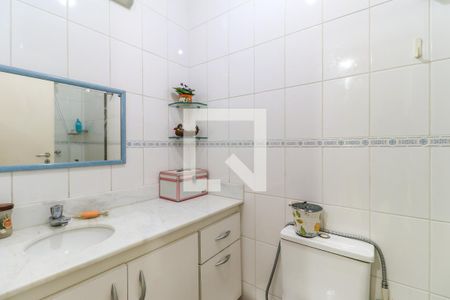 Casa à venda com 112m², 3 quartos e 2 vagas Casa à venda com 112m², 3 quartos e 2 vagasBanheiro