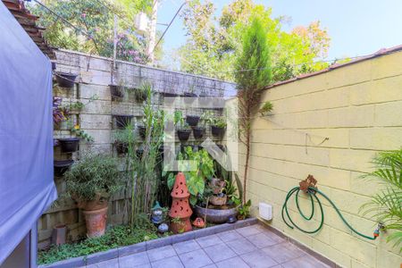 Casa à venda com 112m², 3 quartos e 2 vagas Casa à venda com 112m², 3 quartos e 2 vagasQuintal