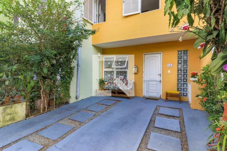 Casa à venda com 112m², 3 quartos e 2 vagas Casa à venda com 112m², 3 quartos e 2 vagasGaragem