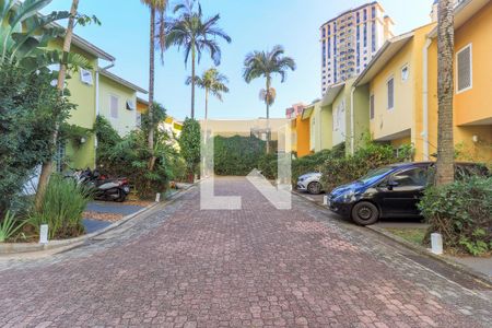 Casa à venda com 112m², 3 quartos e 2 vagas Casa à venda com 112m², 3 quartos e 2 vagasÁrea comum