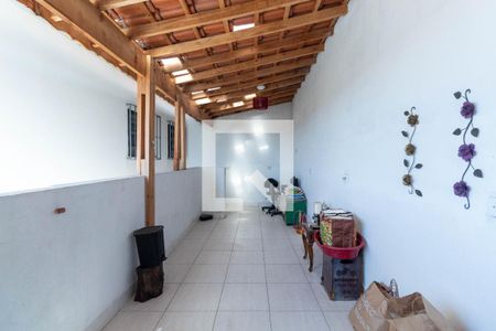 Casa à venda com 249m², 3 quartos e 2 vagas Casa à venda com 249m², 3 quartos e 2 vagasEdícula