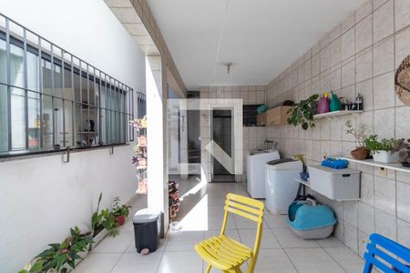 Casa à venda com 249m², 3 quartos e 2 vagas Casa à venda com 249m², 3 quartos e 2 vagasLavanderia