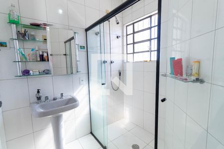 Casa à venda com 249m², 3 quartos e 2 vagas Casa à venda com 249m², 3 quartos e 2 vagasBanheiro da Suíte 1