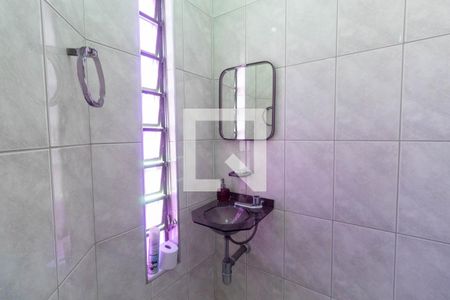 Casa à venda com 249m², 3 quartos e 2 vagas Casa à venda com 249m², 3 quartos e 2 vagasLavabo