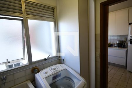 Apartamento à venda com 84m², 3 quartos e 1 vagaÁrea de Serviço