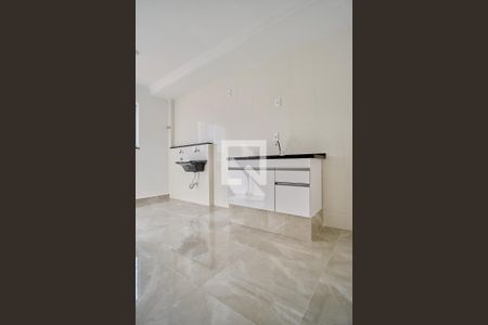 Apartamento para alugar com 40m², 2 quartos e sem vaga Apartamento para alugar com 40m², 2 quartos e sem vagaCozinha e Área de Serviço
