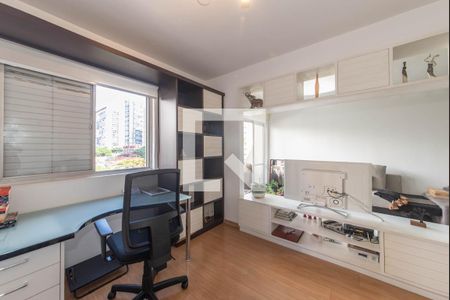 Apartamento à venda com 70m², 2 quartos e 1 vagaEscritório