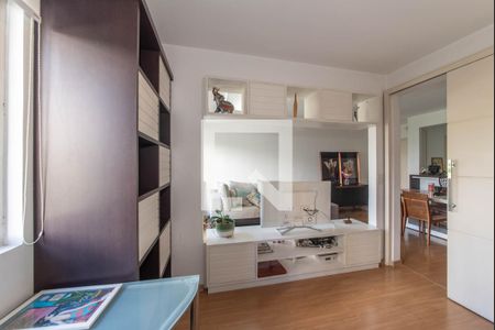 Apartamento à venda com 70m², 2 quartos e 1 vagaEscritório