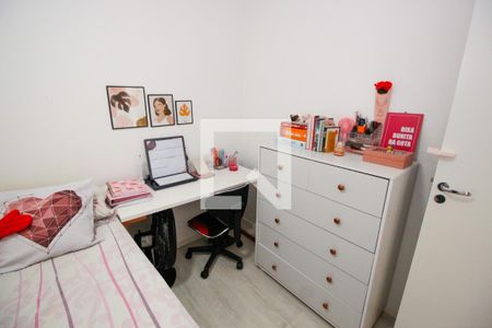 Quarto 1 de apartamento para alugar com 2 quartos, 40m² em Jardim Taboão, São Paulo