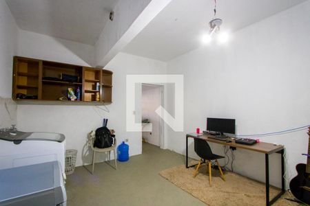 Casa à venda com 194m², 3 quartos e 2 vagasÁrea de serviço