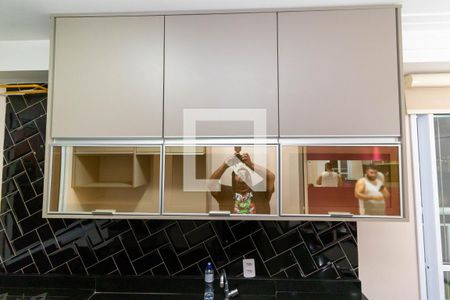 Apartamento à venda com 56m², 2 quartos e 1 vaga Apartamento à venda com 56m², 2 quartos e 1 vagaCozinha - Armários