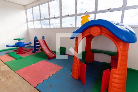 Apartamento à venda com 56m², 2 quartos e 1 vaga Apartamento à venda com 56m², 2 quartos e 1 vagaÁrea comum - Playground