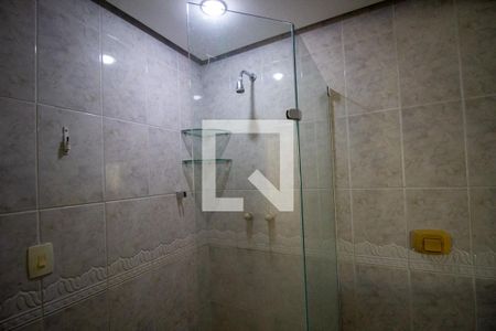 Apartamento à venda com 450m², 5 quartos e 4 vagas Apartamento à venda com 450m², 5 quartos e 4 vagasBanheiro da Suíte 3